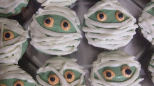 Mummy cupcakes