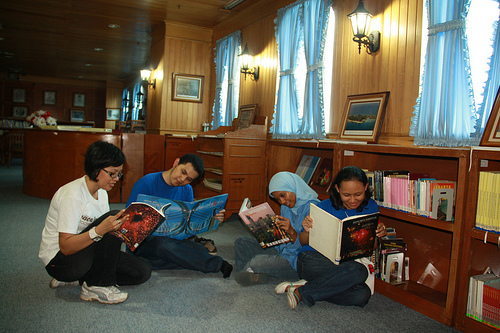 Semua buku tentang Jakarta loh