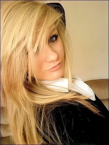 site model,blonde,blonde hair,blue eyes,girl,pretty