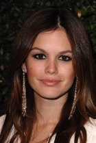 Rachel Bilsen as Amador's wife