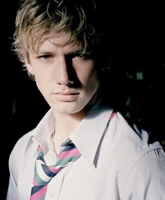 Alex Pettyfer