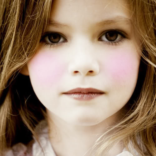 nessie cullen photo: 45__renesmee_carlie_cullen_by_mymusetwilight-d2zy92d.jpg