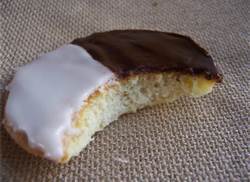  photo blackandwhitecookie.jpg