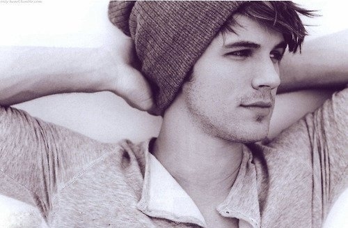 photo boy-cute-guy-hot-man-Favimcom-111239_large_zps4abb54ec.jpg