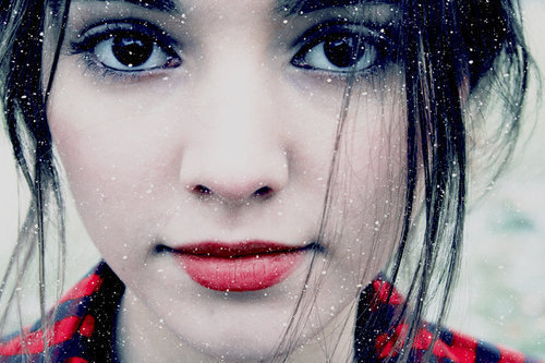  photo black-eyes-black-hair-cold-eyes-girl-Favimcom-312213_zpsa4c9a503.jpg