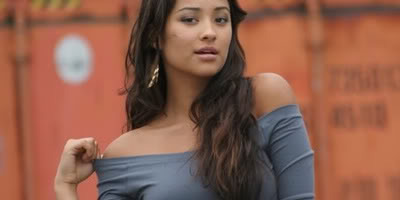 Shay Mitchell photo: banner10.jpg