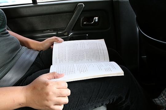  photo 550px-Read-in-a-Moving-Vehicle-Step-1_zps7ec0b98c.jpg