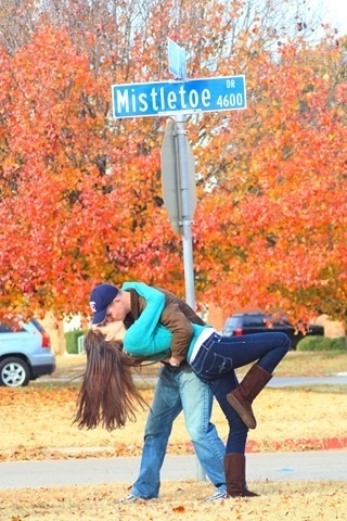 Adorable idea by an equally adorable couple! <3