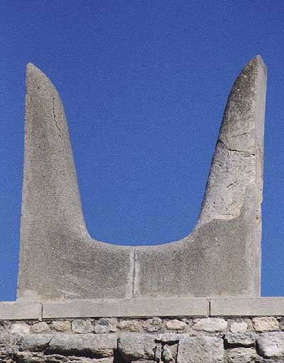 Stone Bull Horns