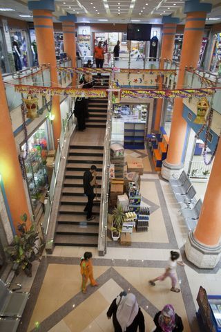 AY51367170The new Gaza Mall