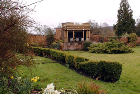 Archaeologists have discovered the foundations of a summer house at Nelson Garden 