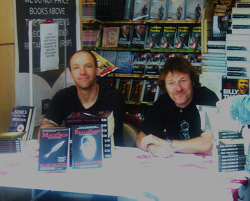bob alan sm Dymocks Halloween Signing, with pics
