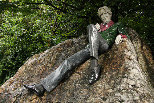Oscar Wilde Statue