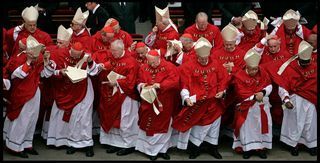 Cardinals-hold-onto-their-002