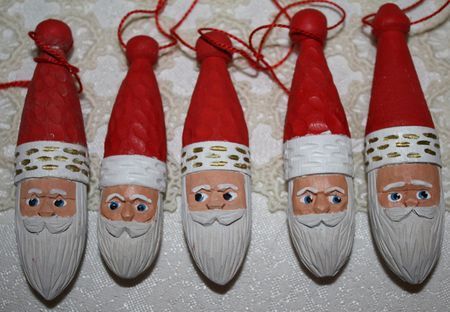 5 santas