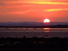 http://1.bp.blogspot.com/_5etCgFGSE2o/TQzNqLF6zYI/AAAAAAAAA0w/s-Q7NXc71R0/s320/Sunrise.jpg