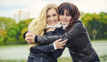 girls-friendship