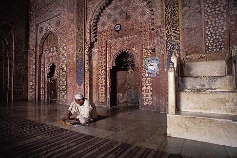 7-384-13 stock photo of India, Agra, Taj Mahal, imam studying in mosque