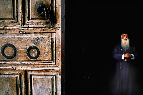 9-350-69 stock photo of Israel, Jerusalem, Metropol Daniel, Church of Holy Sepulchre