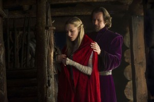 Gary Oldman and Amanda Seyfried