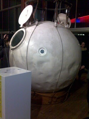 Auguste Piccard's balloon, Festival Hall, London, 1 April 2011