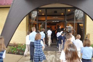 Children filing in for the 1st session