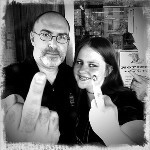 Nobody loves the paparrazzi... @Z0mbiegrl @BrianKeene #Horrib... on Twitpic