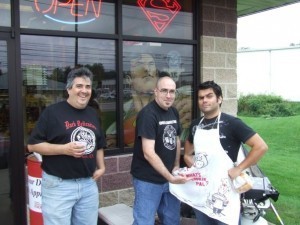 J.F. Gonzalez, me, and Mike Hawthorne at the 2009 cookout.
