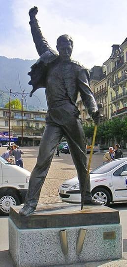 Freddie Mercury statue in Montreux, sculpted b...