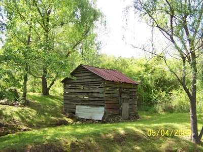 http://www.sarahmartinbyrd.com/wp-content/uploads/2011/10/rsz_1springhouse.jpg
