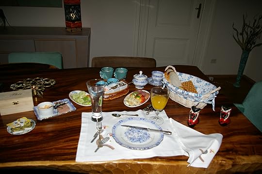 Delft, china, bed and breakfast, chocolate sprinkles