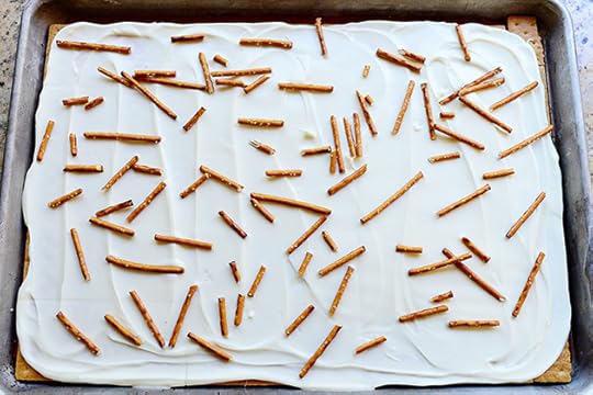 Halloween Graham Cracker Bark