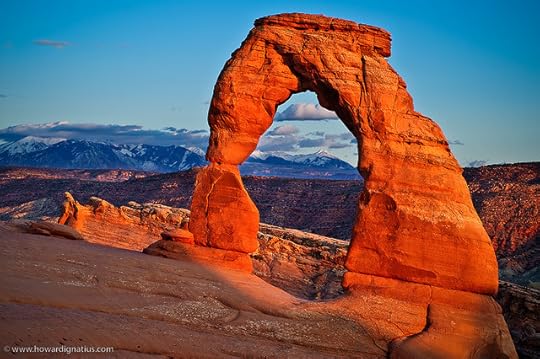 How does the government shutdown affect me?, What is a government shutdown, What happened during the last shutdown, US government shutdown, what is a government shut down, what does the shutdown entail, national parks, US national parks, which parks are open during the shut down, how is the shutdown affecting small business, small business, entrepreneurs, media response to government shutdown, personal effect of shutdown, economy, finance, tourism, vacation, visitors, international visitors information, SBA, Small Business Association, SBA closed during shutdown, SBA loans and shutdown, SBA finances, national monuments, infrastructure and economics, construction and economy, GOP, Democrats, Congress arguing, national budget, US military furloughed, what is a furlough, what is the definition of furlough, dysfunctional government, how much money will small businesses lose during government shutdown, are lawmakers acting on our behalf, politics, ideology, political ideology, President Barack Obama shutdown, Obama budget, Obamacare