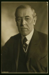 Woodrow Wilson , 1919 (Source: Library of Congress Prints and Photographs digital ID cph.3f06247.)