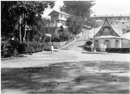 44a0f587c7f591399b849dae2d206efb_minang-saisuak-janjang-gudang-bukittinggi-c1930