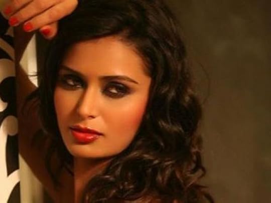 assets-2012_Bollywood_actress_Meenakshi_Thapar_kidnapped__strangled___beheaded_by_co_stars_737021393