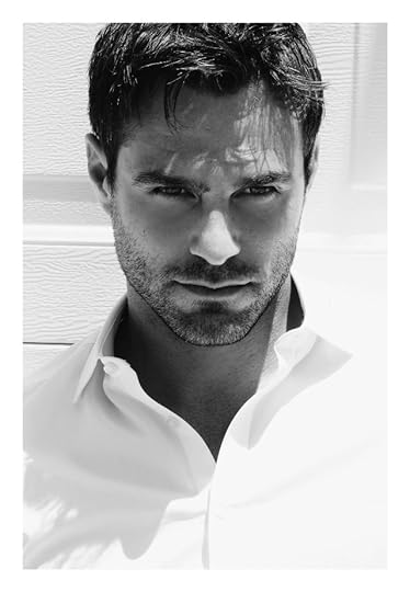 Marco Dapper photo MV5BODI4MDQ5NzA1OV5BMl5BanBnXkFtZTcwNTE2NTk1OA_V1_SX640_SY925_.jpg