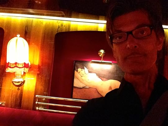 La Rotonde. Sure, it looks better in person.