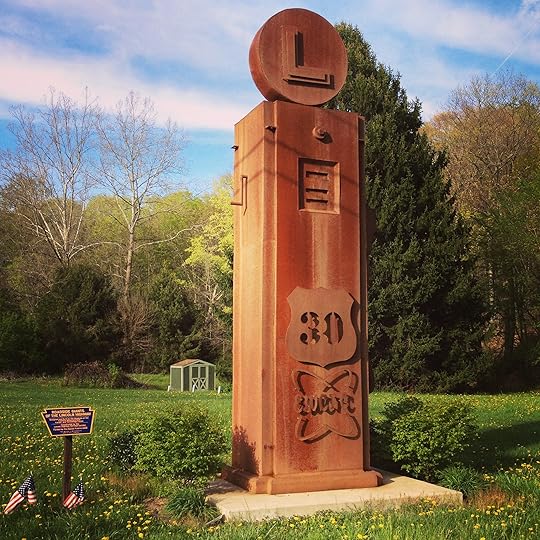 Students at Eastern Westmoreland Career and Technology Center in Latrobe, PA designed and built this Lincoln Highway Roadside Giant in Ligonier. It's huge! (Photo by Jennifer Sopko)