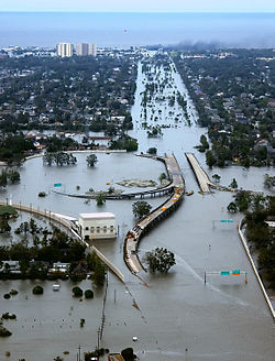 250px-KatrinaNewOrleansFlooded_edit2