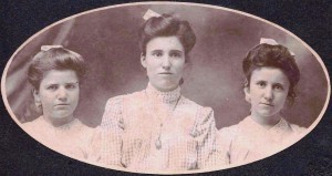 3 Neches sisters