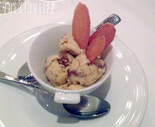 Lqydc8KqbmACubUSGcJSs8eh.jpeg:Amazon:photo