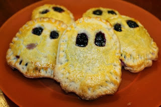 Boo! Berry Ghost Mini-Pies Dessert Recipe