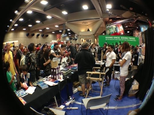 My cyclopic view of the SLG booth at the start of a signing.