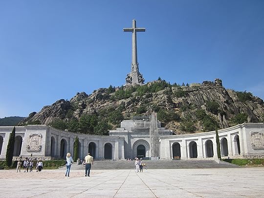 Valle de los Caídos - the cross above and entrance to the basilica below