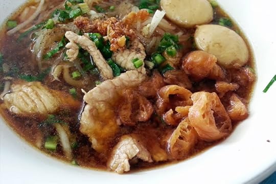 ก๋วยเตี๋ยวหมูน้ำแดงเมืองเพชร
