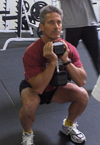goblet squat with dumbbell