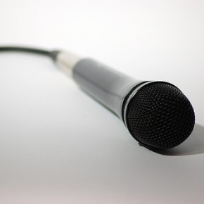 Photo of microphone courtesy of visual.dichotomy. Some rights reserved.