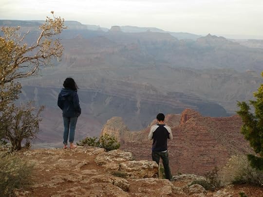 Eddie and Charlotte gazing down into the Grand Canyon for the first time.