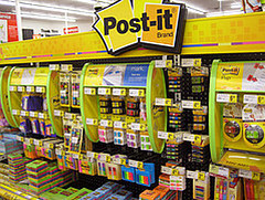 Post-It Display